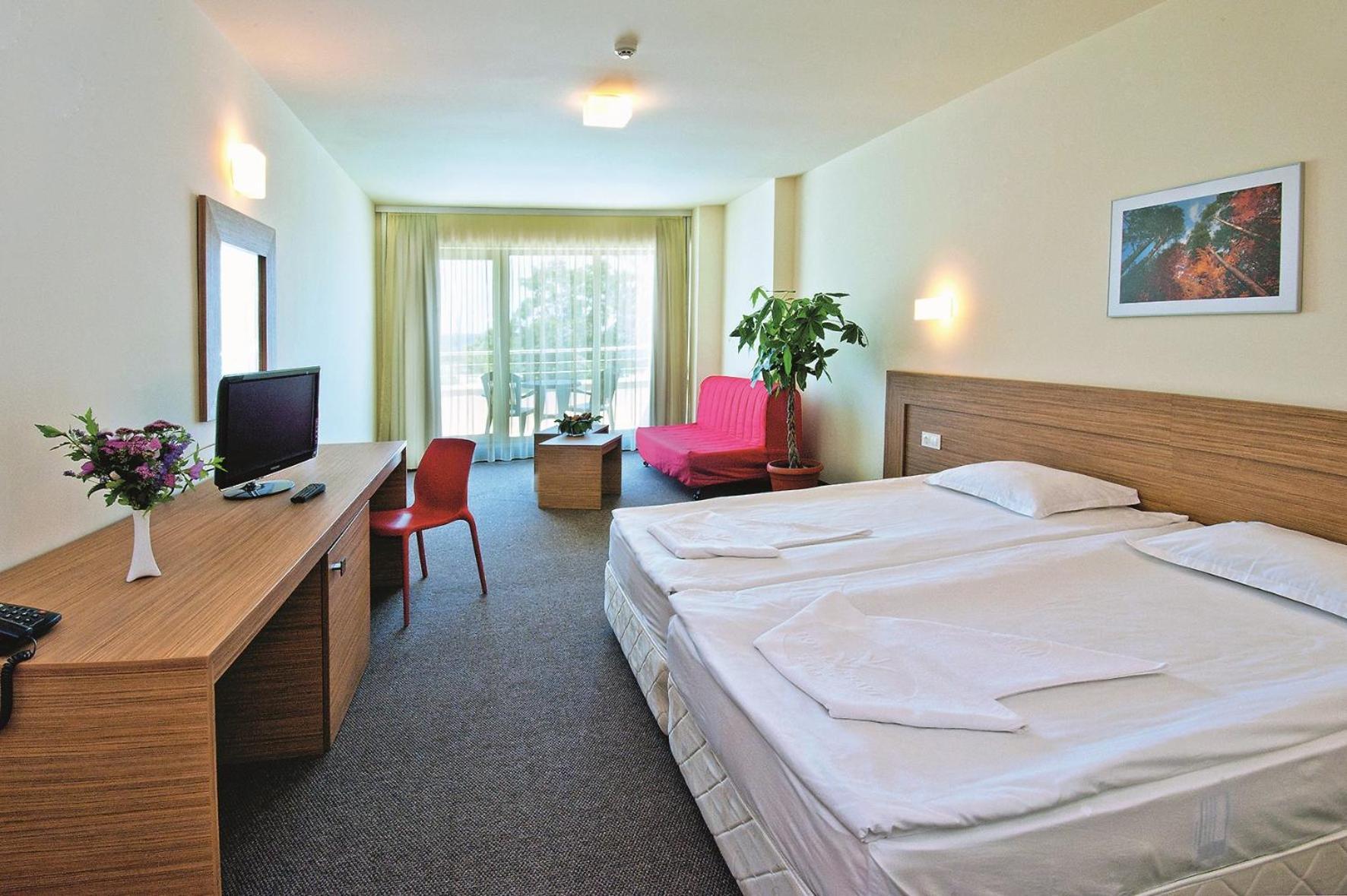 Jeravi Club Hotel Primorsko Exterior photo