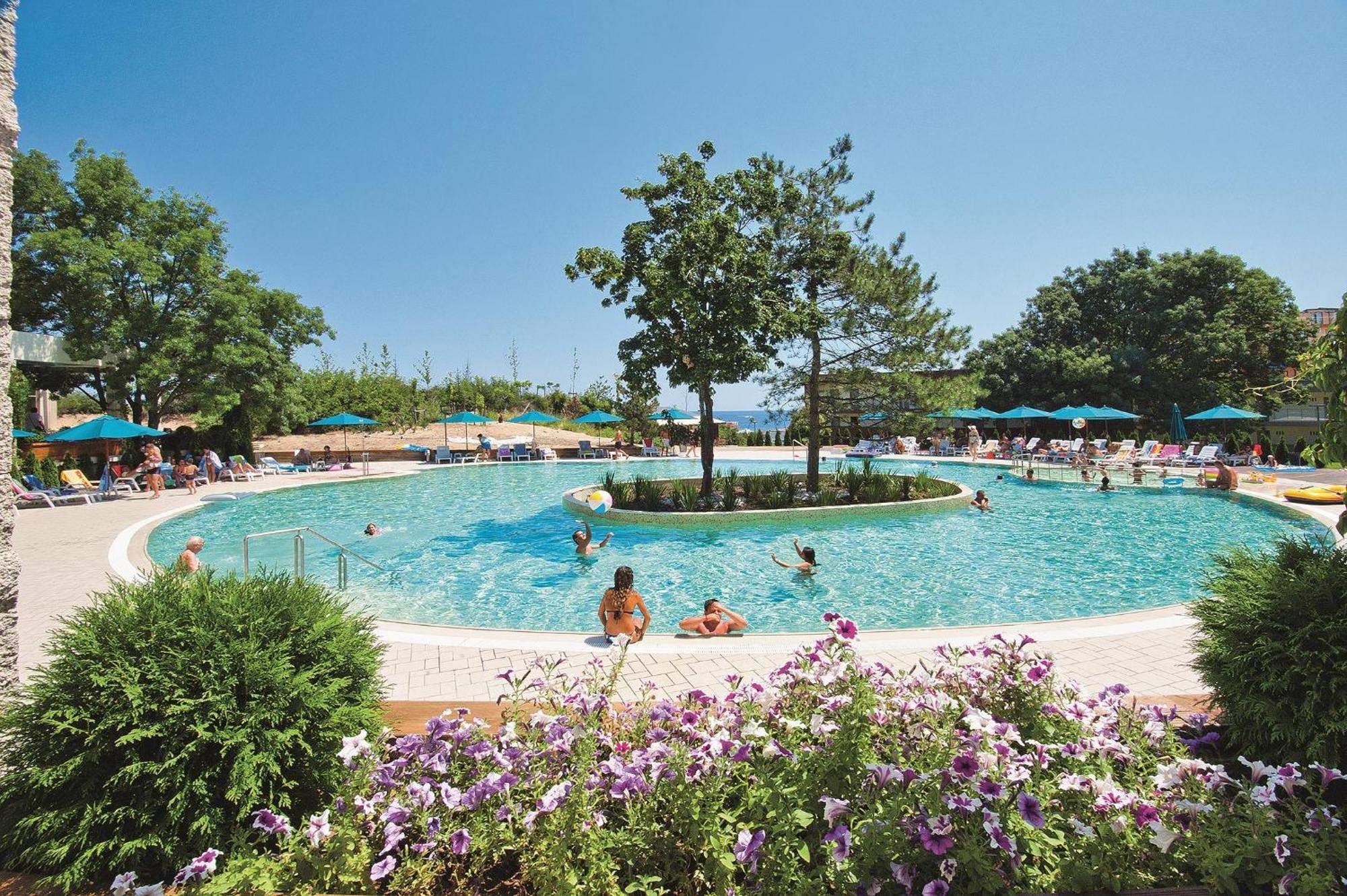 Jeravi Club Hotel Primorsko Exterior photo